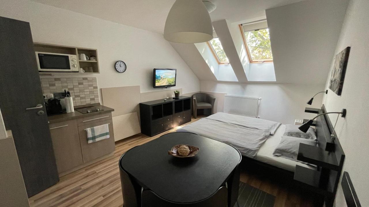 Benevia Apartments Печ Экстерьер фото