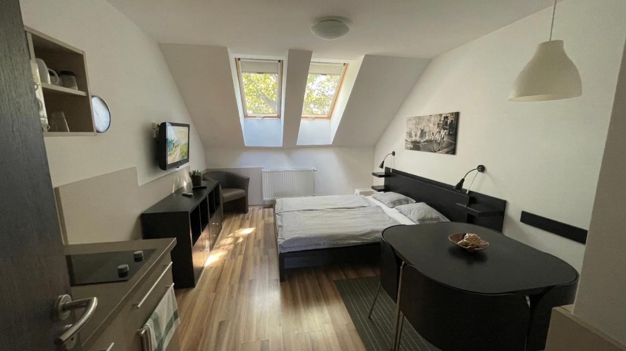 Benevia Apartments Печ Экстерьер фото