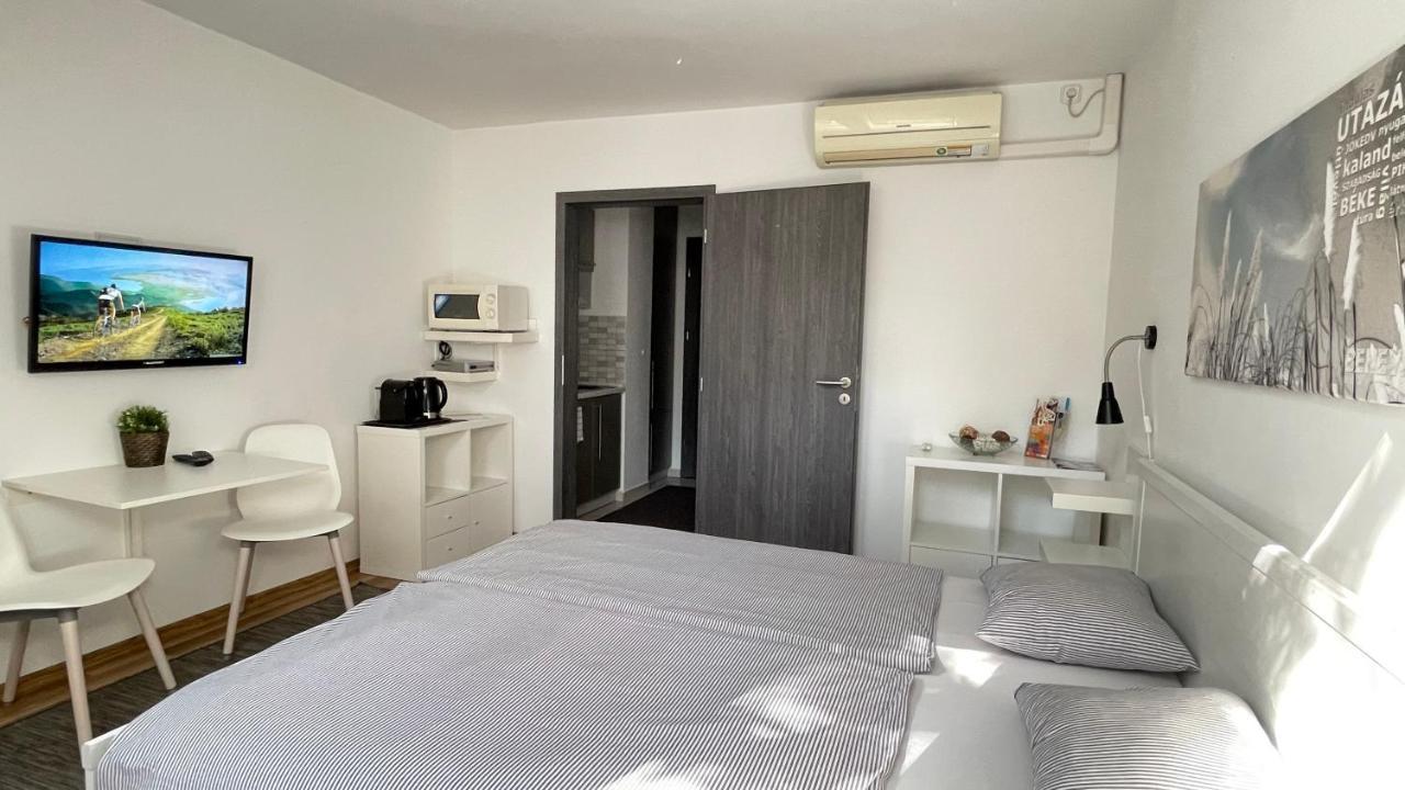 Benevia Apartments Печ Экстерьер фото
